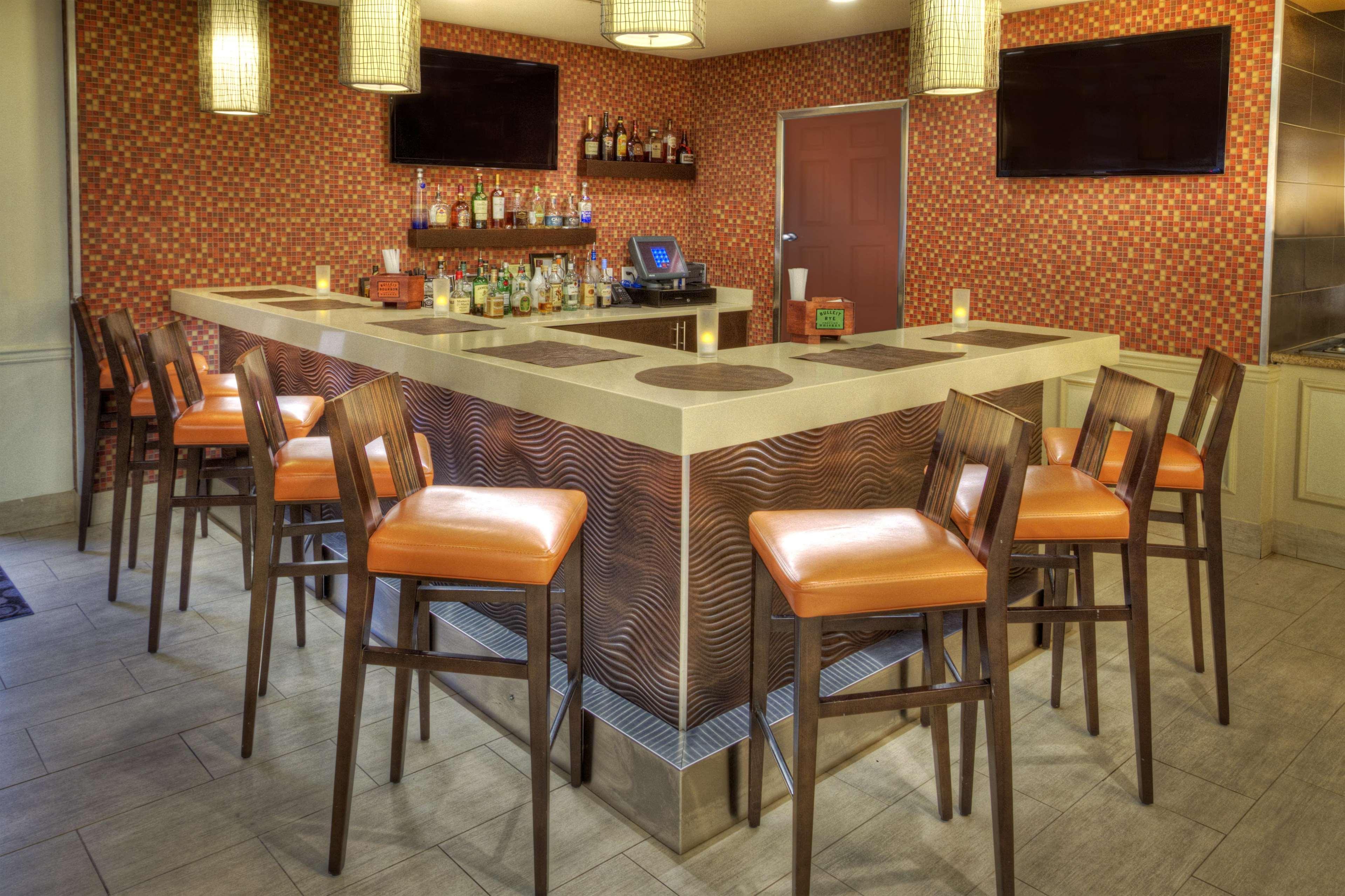 Hilton Garden Airport Hotel
