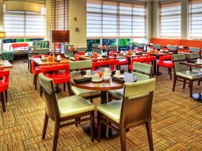 Hilton Garden Airport Hotel Nashville